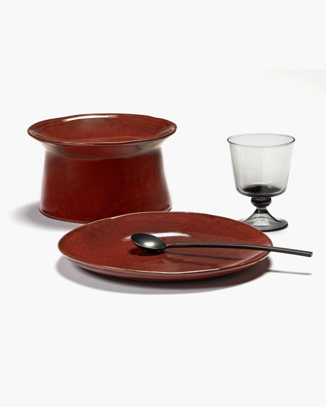 DEEP PLATE LARGE FOOT RED LA MÈRE